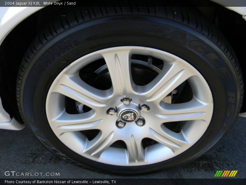 White Onyx / Sand 2004 Jaguar XJ XJ8