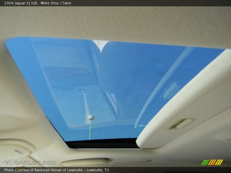 White Onyx / Sand 2004 Jaguar XJ XJ8