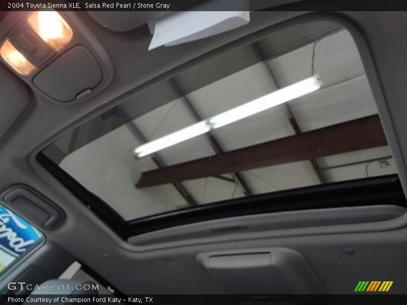 Salsa Red Pearl / Stone Gray 2004 Toyota Sienna XLE