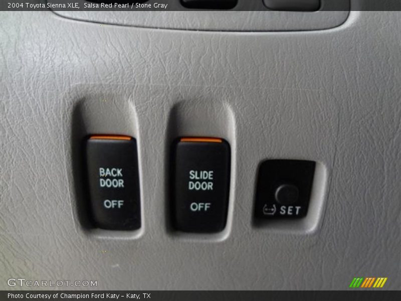 Salsa Red Pearl / Stone Gray 2004 Toyota Sienna XLE