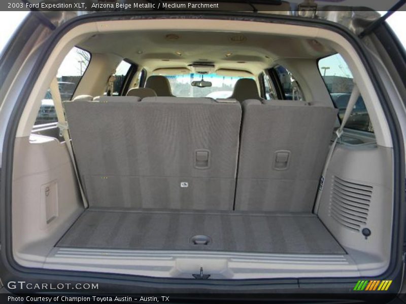 Arizona Beige Metallic / Medium Parchment 2003 Ford Expedition XLT