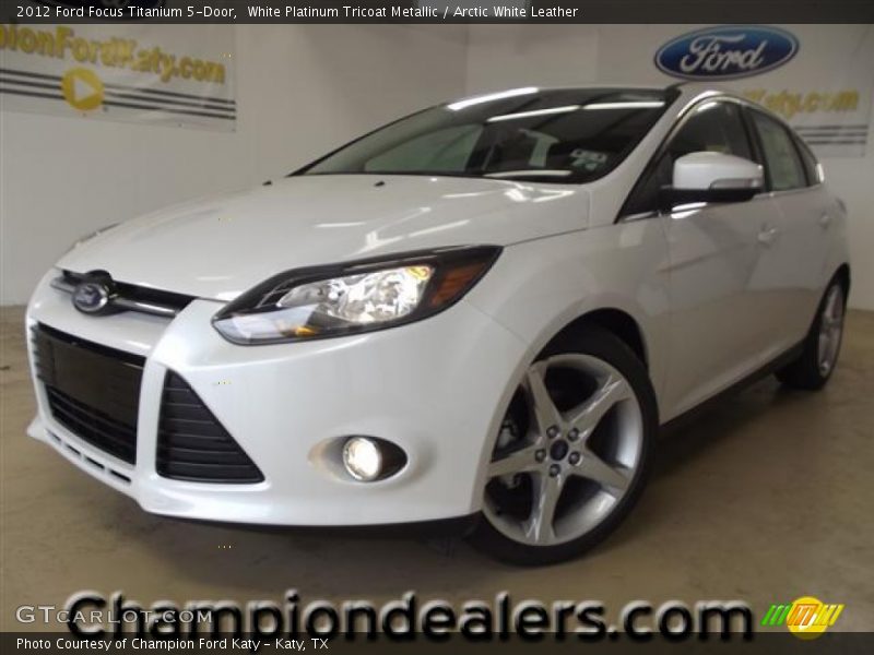 White Platinum Tricoat Metallic / Arctic White Leather 2012 Ford Focus Titanium 5-Door