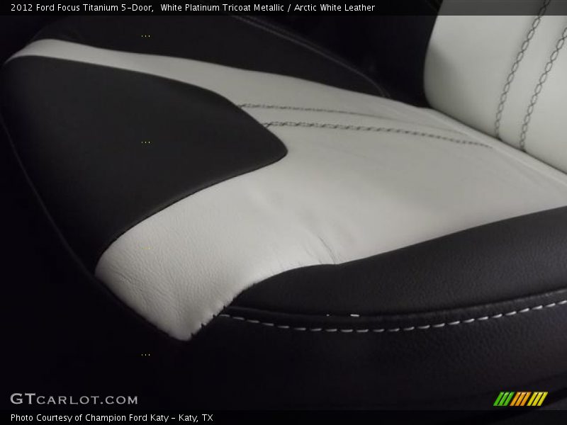 White Platinum Tricoat Metallic / Arctic White Leather 2012 Ford Focus Titanium 5-Door
