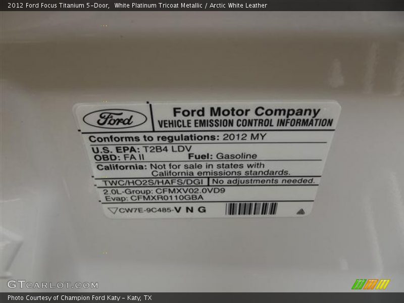 White Platinum Tricoat Metallic / Arctic White Leather 2012 Ford Focus Titanium 5-Door