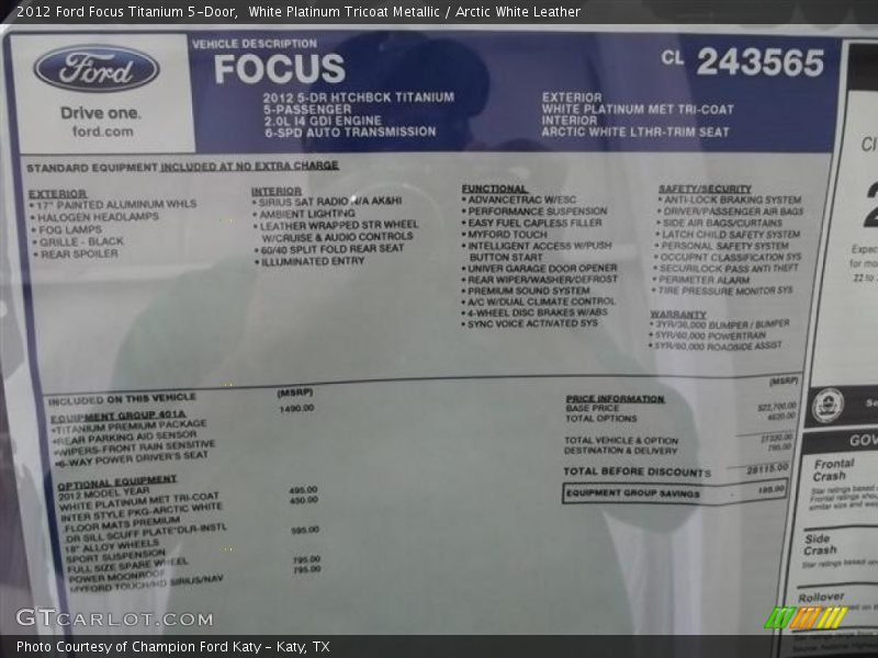 White Platinum Tricoat Metallic / Arctic White Leather 2012 Ford Focus Titanium 5-Door