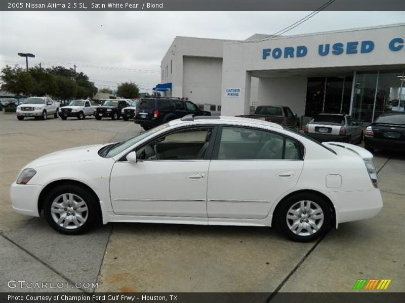 Satin White Pearl / Blond 2005 Nissan Altima 2.5 SL