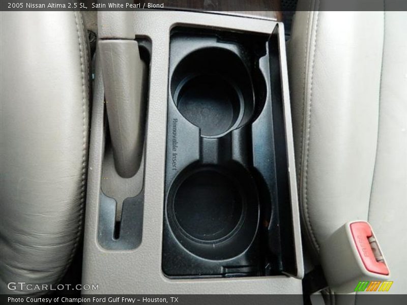 Satin White Pearl / Blond 2005 Nissan Altima 2.5 SL