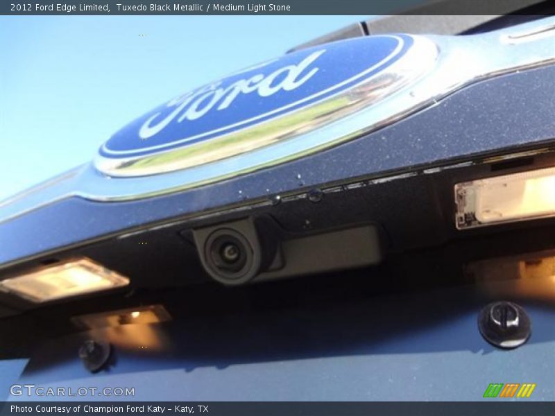 Tuxedo Black Metallic / Medium Light Stone 2012 Ford Edge Limited