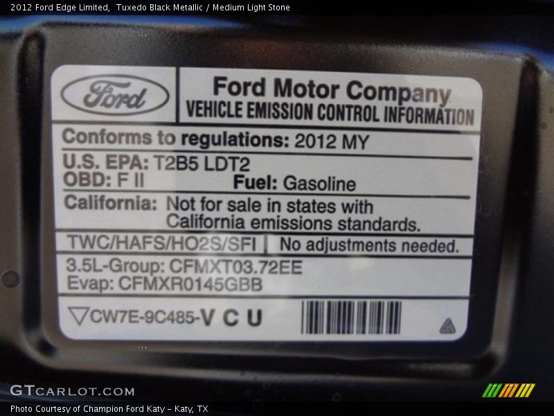 Tuxedo Black Metallic / Medium Light Stone 2012 Ford Edge Limited