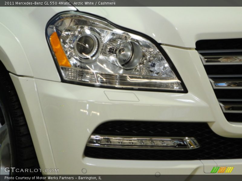 Arctic White / Cashmere 2011 Mercedes-Benz GL 550 4Matic