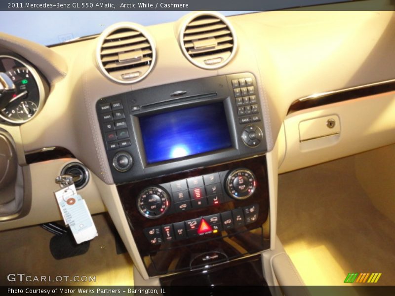 Arctic White / Cashmere 2011 Mercedes-Benz GL 550 4Matic