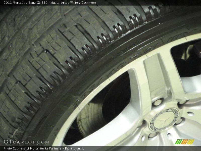 Arctic White / Cashmere 2011 Mercedes-Benz GL 550 4Matic