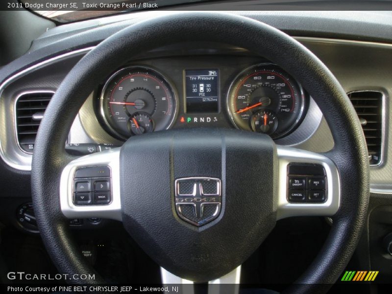 Toxic Orange Pearl / Black 2011 Dodge Charger SE