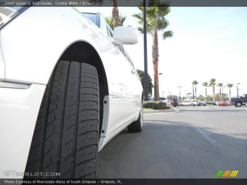 Crystal White / Ecru 2005 Lexus LS 430 Sedan