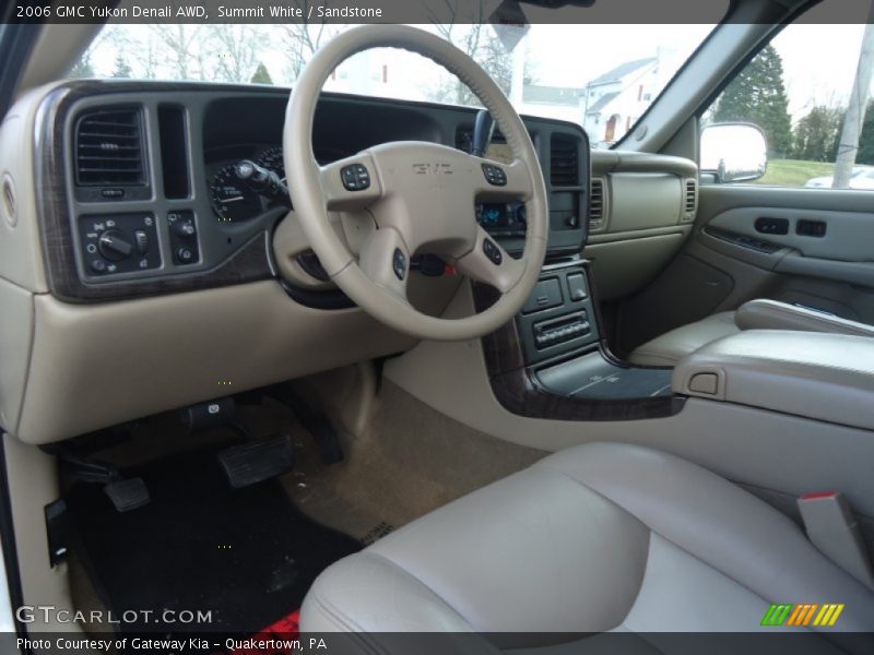 Summit White / Sandstone 2006 GMC Yukon Denali AWD