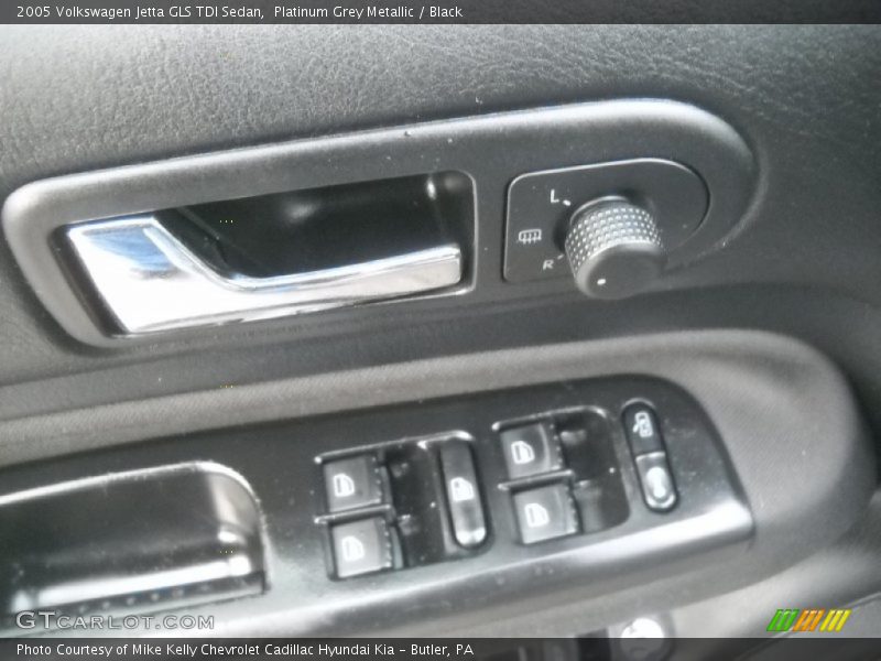 Platinum Grey Metallic / Black 2005 Volkswagen Jetta GLS TDI Sedan