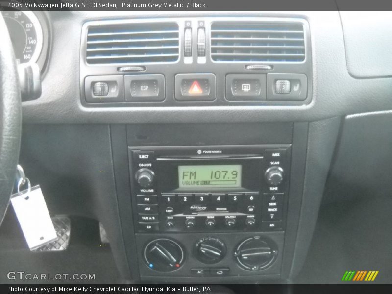 Platinum Grey Metallic / Black 2005 Volkswagen Jetta GLS TDI Sedan