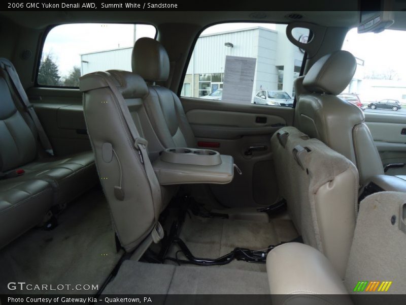 Summit White / Sandstone 2006 GMC Yukon Denali AWD