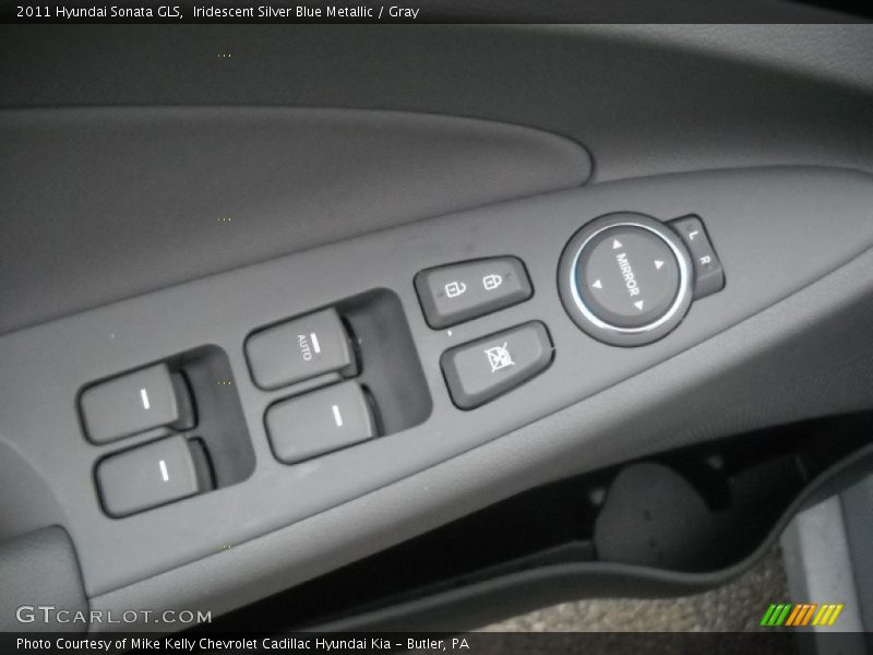 Iridescent Silver Blue Metallic / Gray 2011 Hyundai Sonata GLS