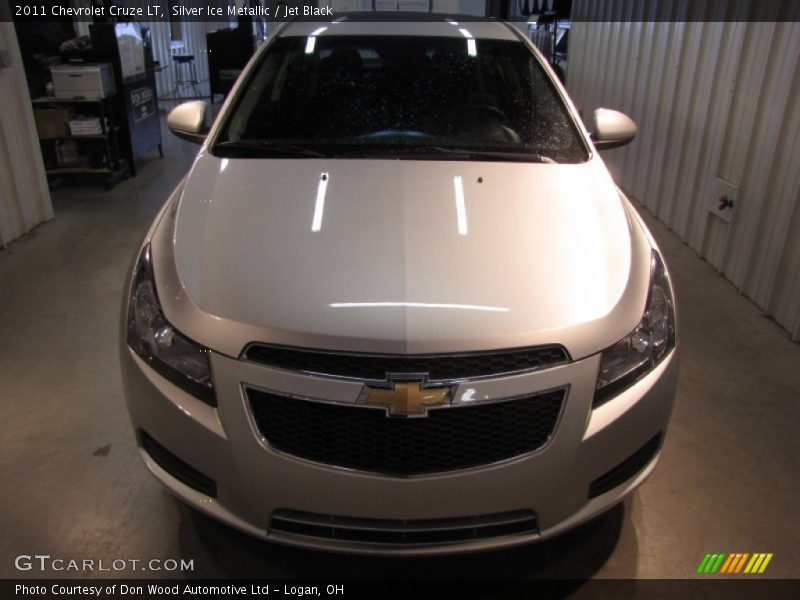 Silver Ice Metallic / Jet Black 2011 Chevrolet Cruze LT