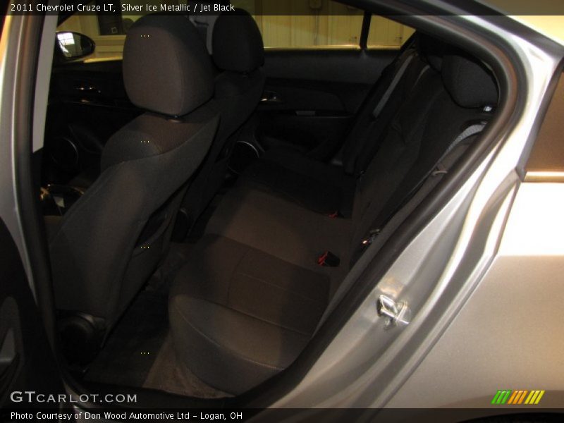 Silver Ice Metallic / Jet Black 2011 Chevrolet Cruze LT