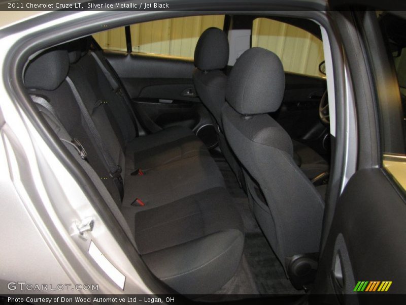 Silver Ice Metallic / Jet Black 2011 Chevrolet Cruze LT