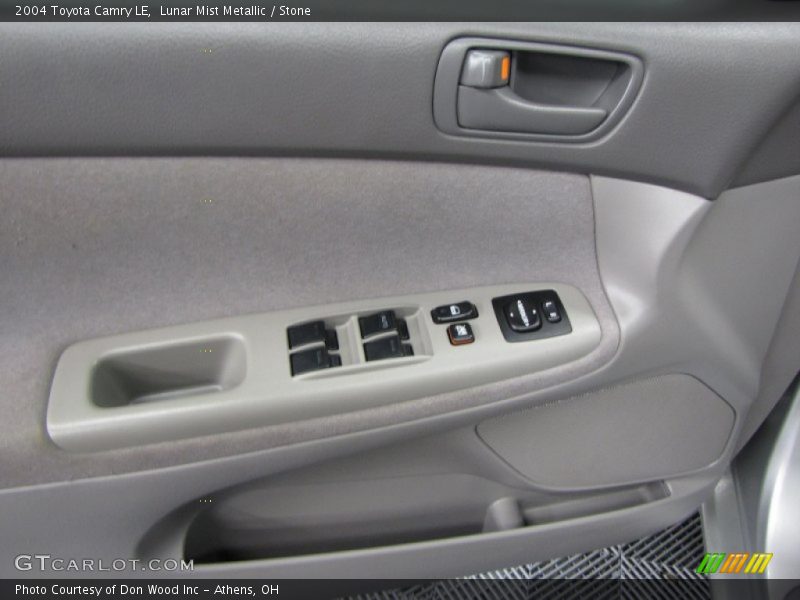 Lunar Mist Metallic / Stone 2004 Toyota Camry LE