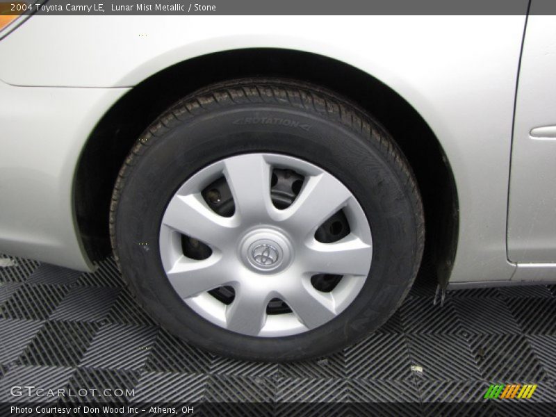 Lunar Mist Metallic / Stone 2004 Toyota Camry LE