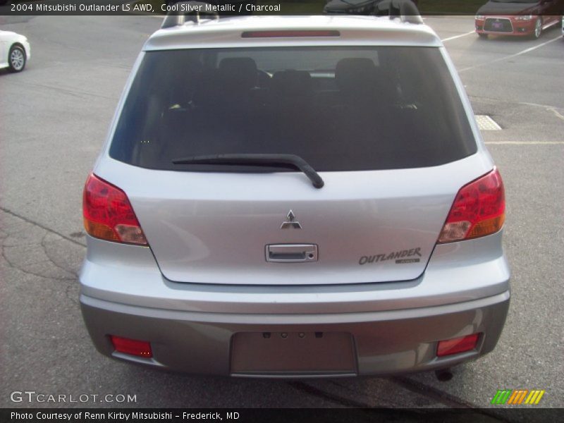 Cool Silver Metallic / Charcoal 2004 Mitsubishi Outlander LS AWD