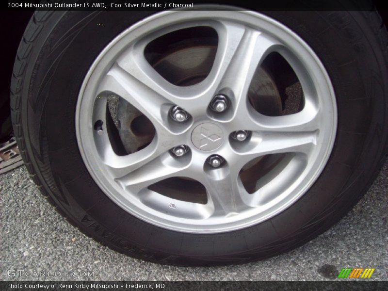 Cool Silver Metallic / Charcoal 2004 Mitsubishi Outlander LS AWD
