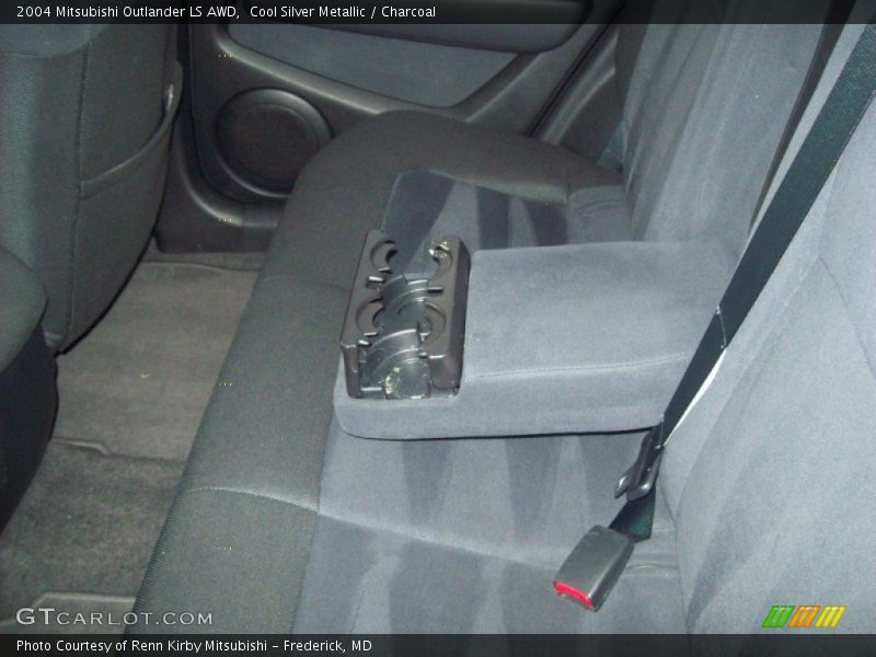 Cool Silver Metallic / Charcoal 2004 Mitsubishi Outlander LS AWD