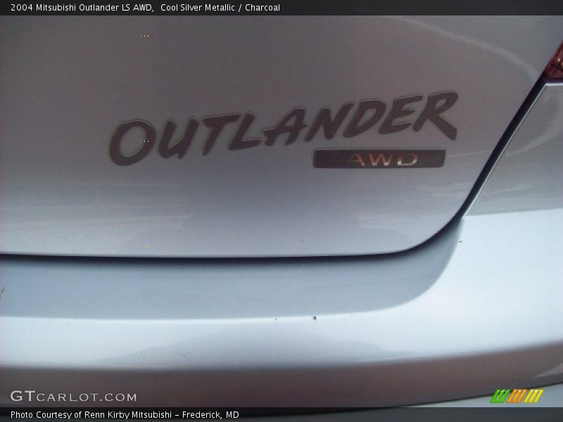 Cool Silver Metallic / Charcoal 2004 Mitsubishi Outlander LS AWD