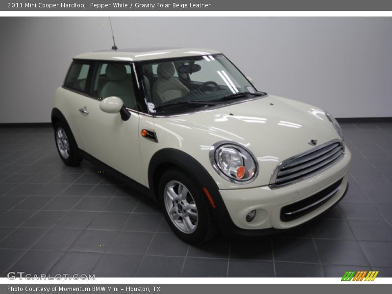 Pepper White / Gravity Polar Beige Leather 2011 Mini Cooper Hardtop