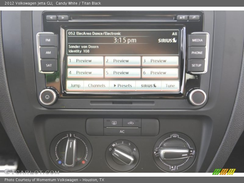 Candy White / Titan Black 2012 Volkswagen Jetta GLI