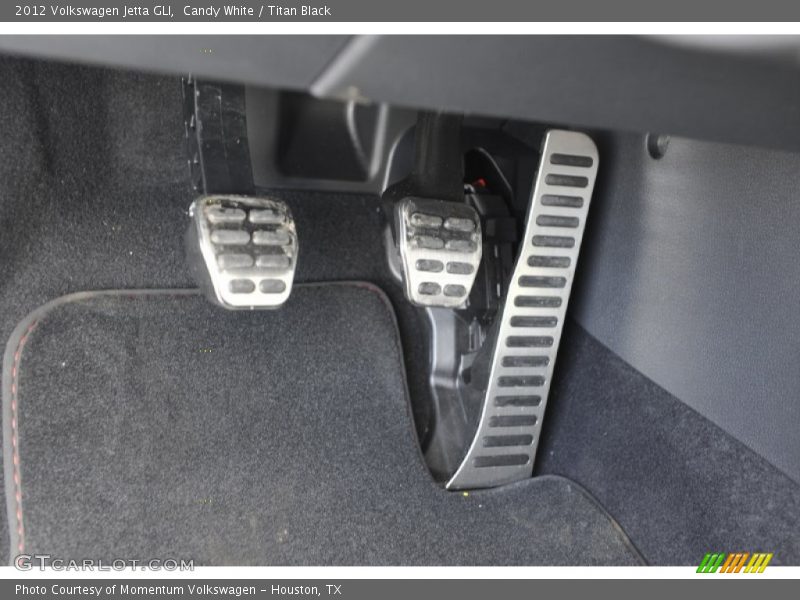 Candy White / Titan Black 2012 Volkswagen Jetta GLI
