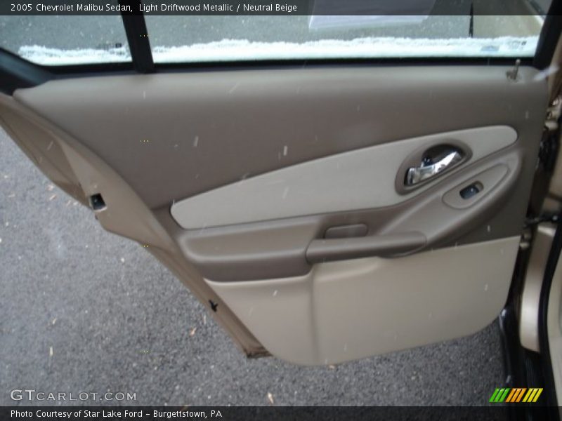 Light Driftwood Metallic / Neutral Beige 2005 Chevrolet Malibu Sedan