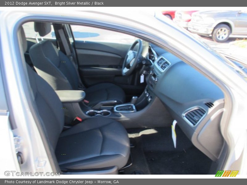 Bright Silver Metallic / Black 2012 Dodge Avenger SXT