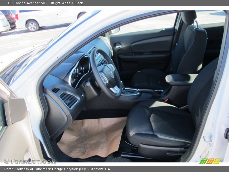 Bright White / Black 2012 Dodge Avenger SXT