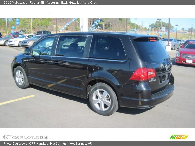 Nocturne Black Metallic / Aero Gray 2010 Volkswagen Routan SE