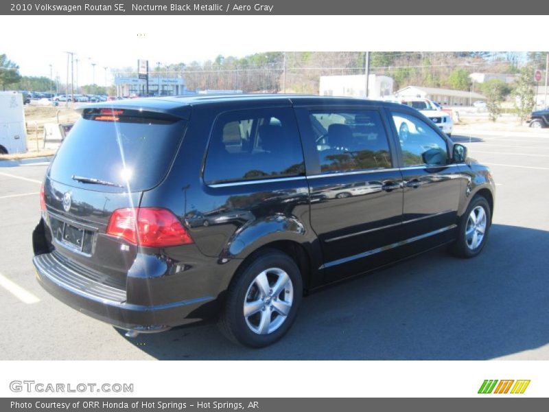 Nocturne Black Metallic / Aero Gray 2010 Volkswagen Routan SE