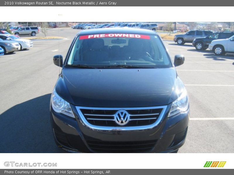 Nocturne Black Metallic / Aero Gray 2010 Volkswagen Routan SE