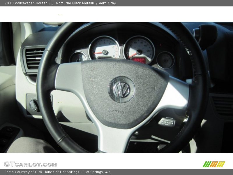 Nocturne Black Metallic / Aero Gray 2010 Volkswagen Routan SE