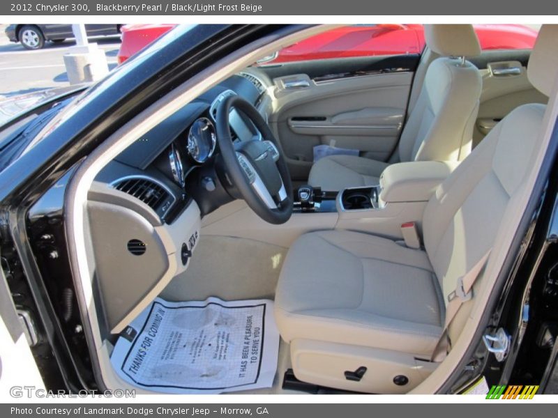 Blackberry Pearl / Black/Light Frost Beige 2012 Chrysler 300
