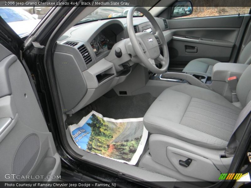 Black / Medium Slate Gray 2006 Jeep Grand Cherokee Laredo 4x4