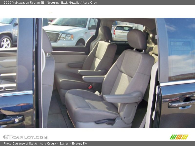 Nocturne Black Metallic / Aero Grey 2009 Volkswagen Routan SE