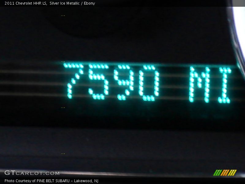 Silver Ice Metallic / Ebony 2011 Chevrolet HHR LS