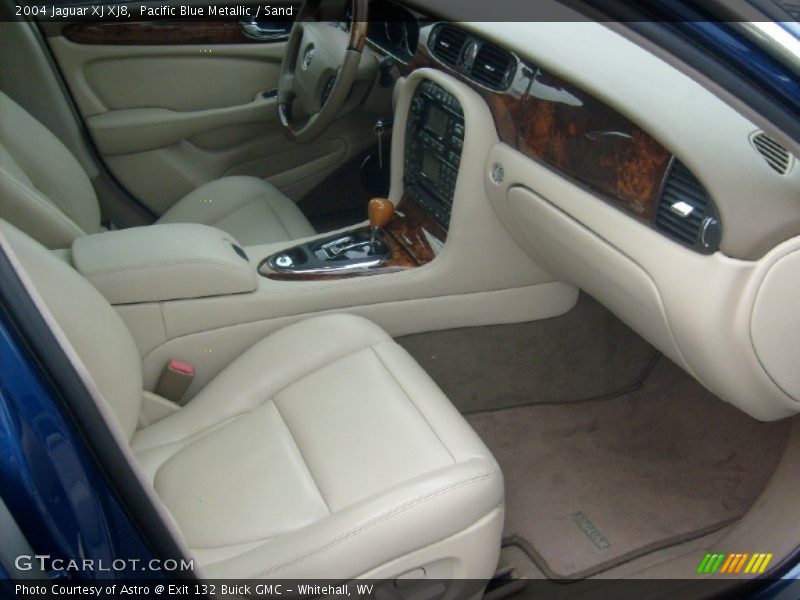 Pacific Blue Metallic / Sand 2004 Jaguar XJ XJ8