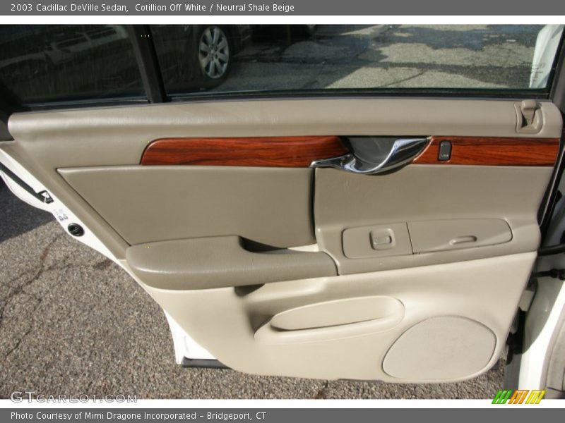 Cotillion Off White / Neutral Shale Beige 2003 Cadillac DeVille Sedan