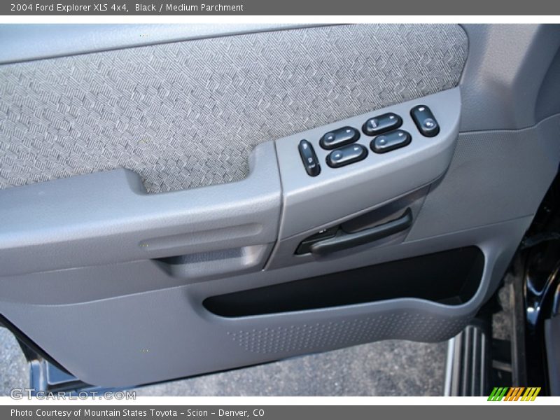 Black / Medium Parchment 2004 Ford Explorer XLS 4x4