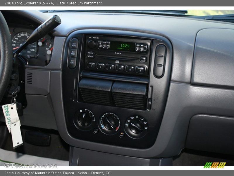 Black / Medium Parchment 2004 Ford Explorer XLS 4x4